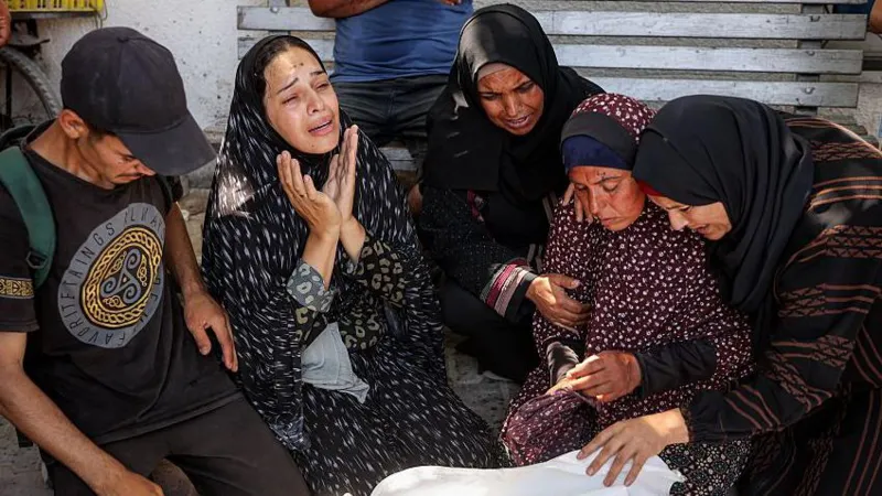 গাজায় ইসরাইলি হামলায় আরও ৪৩ ফিলিস্তিনি নিহত